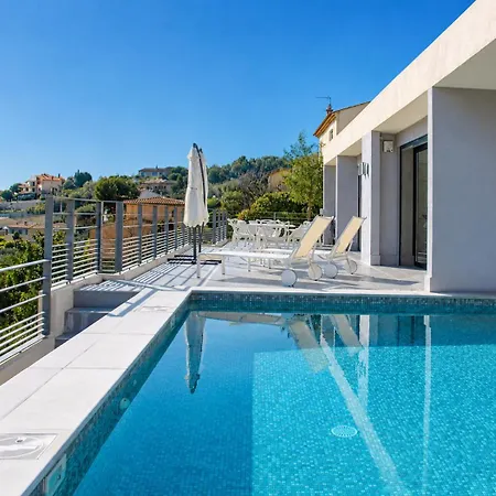 Location - 5* St Pancrace Villa *
