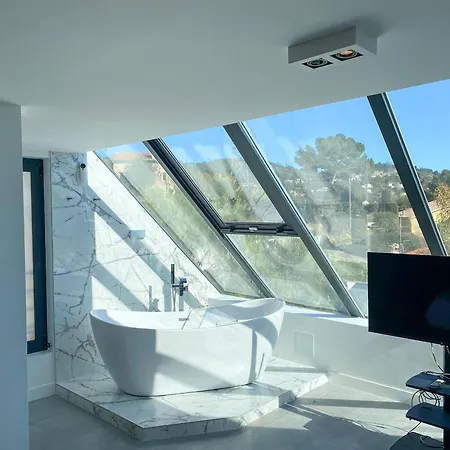 5* St Pancrace Villa