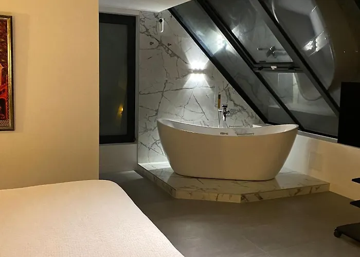 Location - 5* St Pancrace *