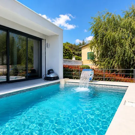 5* St Pancrace Villa *