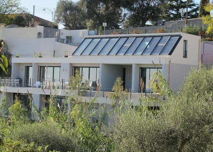 Location - 5* St Pancrace Villa Nice