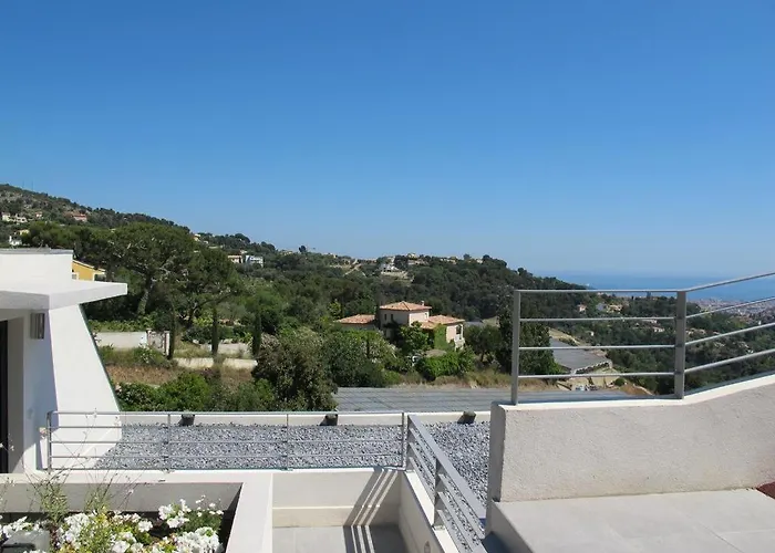 Location - 5* St Pancrace *